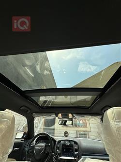 کرایسلەر 300